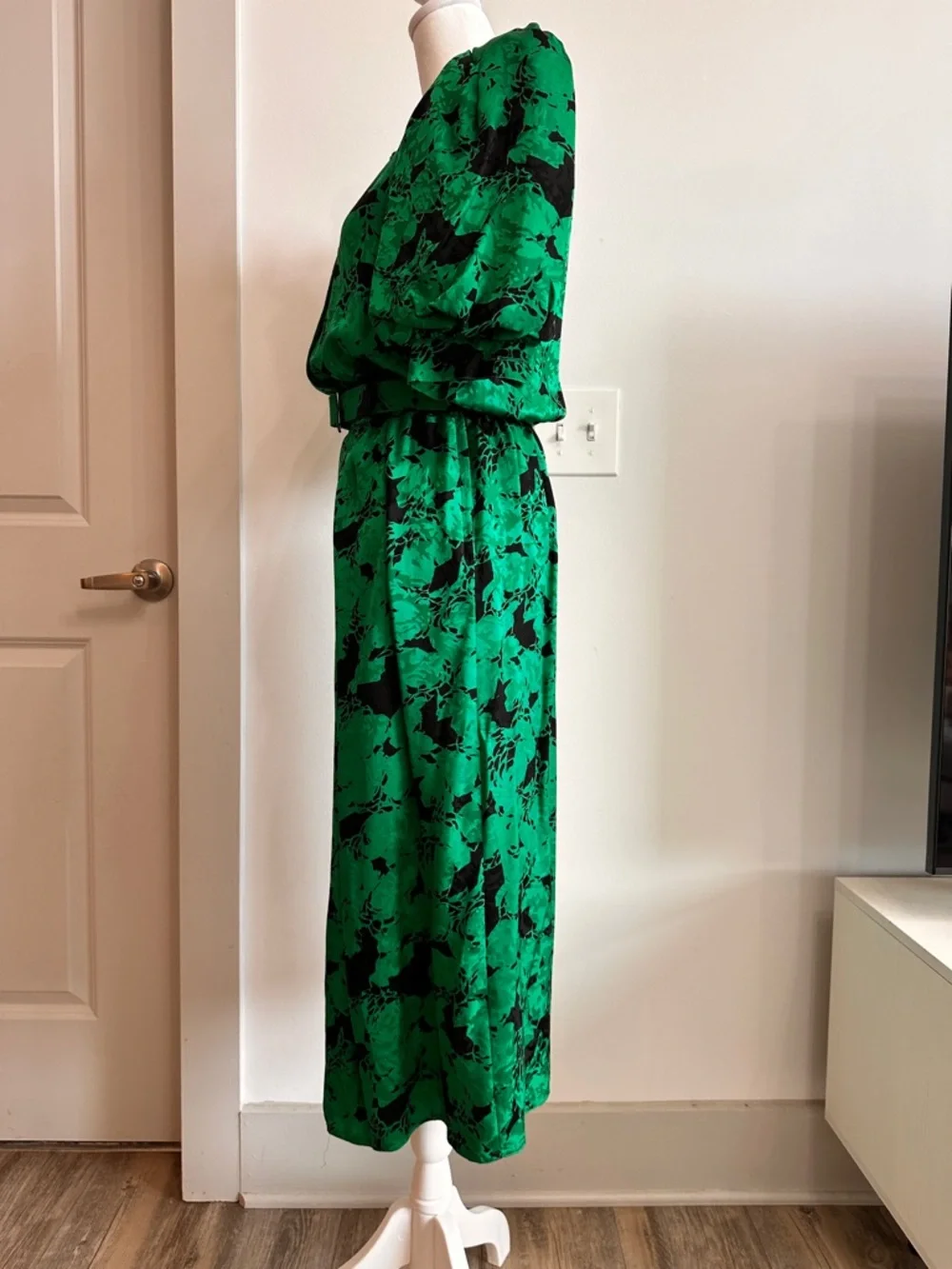 Vintage Silk Maggy London Emerald Green Dress - Picture 8 of 12